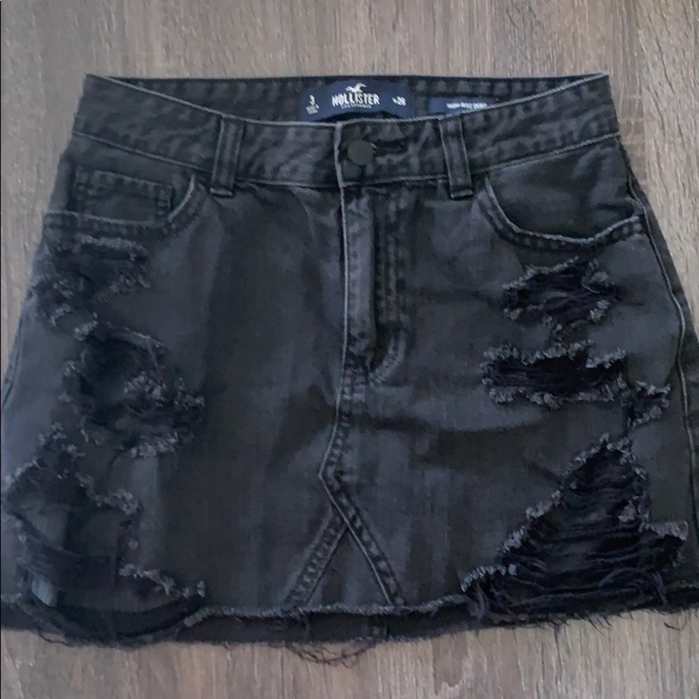 Hollister High-Rise Mini Skirt